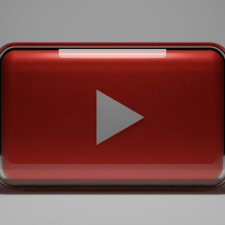 YouTube Thumbnail Downloader