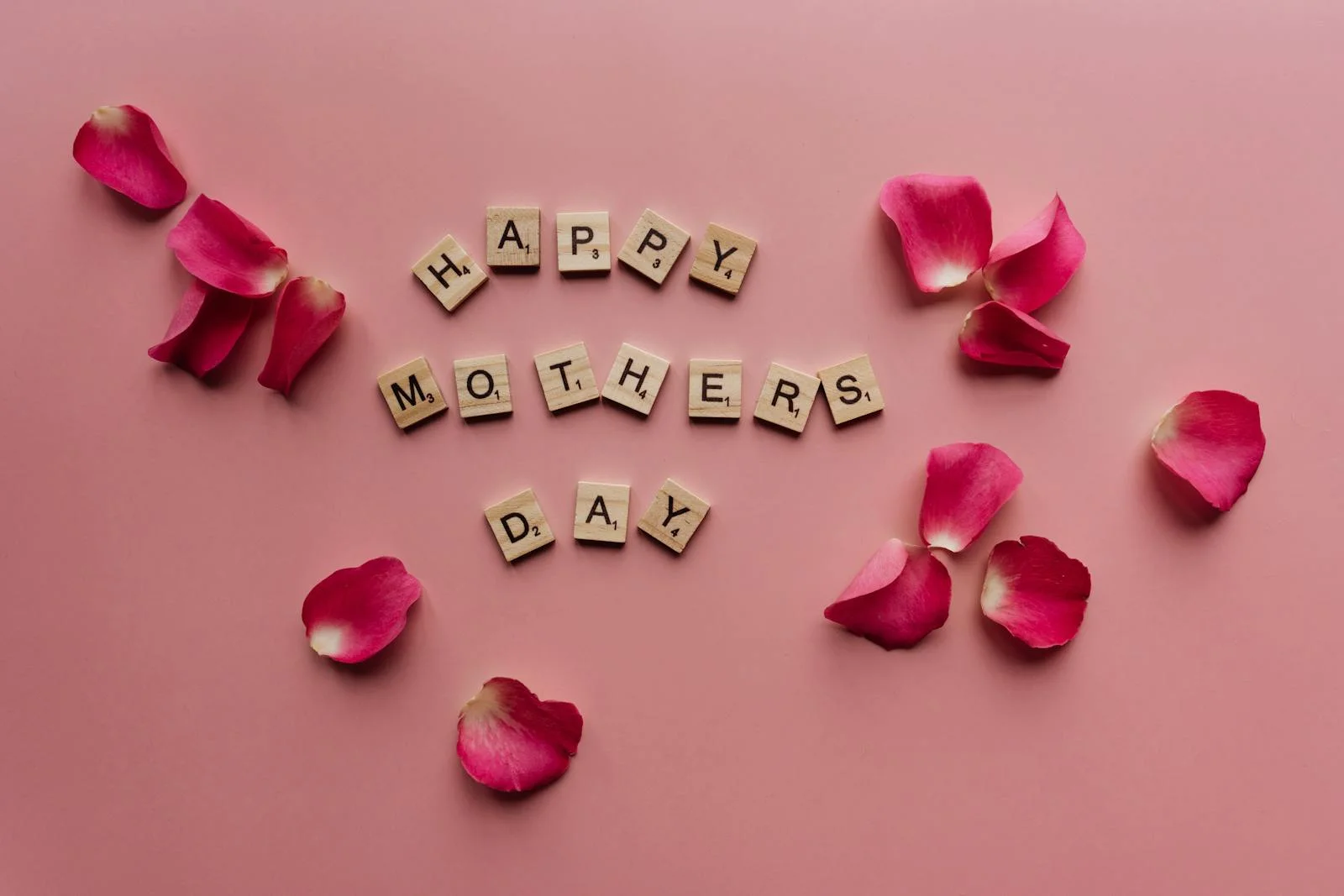 Pink Mother's Day flowers and gift arrangement